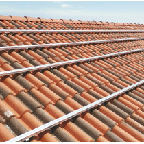 Struttura di montaggio soprategola con staffa regolabile per 16 pannelli fotovoltaici orizzontali